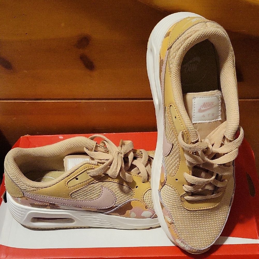 Nike Beige and Light Pink Sneakers
